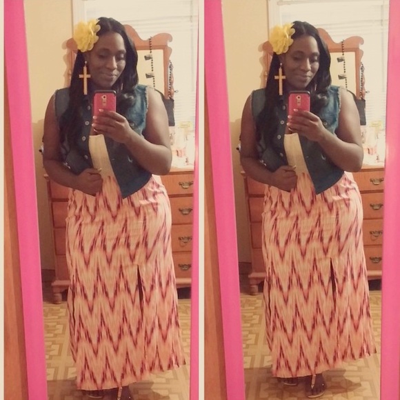 Dresses & Skirts - Dress